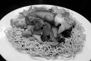 Non Veg Pan Fried Crispy Noodles