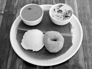 Single Idli + Single Wada
