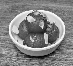 Gulab Jamun (5pcs)