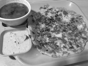 Paneer Uttapam
