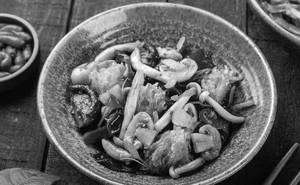 Stir-Fried Mushrooms (Serves 1-2)