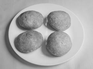 Ragada Kachori (1 Pc)