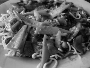 Veg Dragon Chop Suey Crispy Noodles (Spicy)