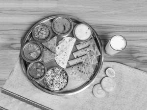 J D Punjabi Thali  ( No Jain)