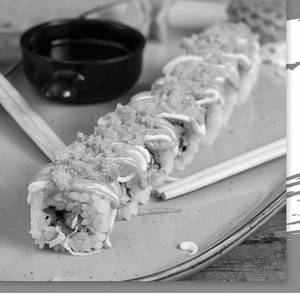 AVOCADO CUCUMBER AND CREAM CHEESE Sushi