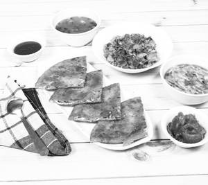 Dry Fruit Paneer Paratha