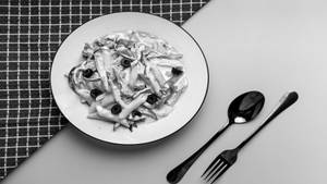 Creamy Alfredo Pasta [Serves 2]