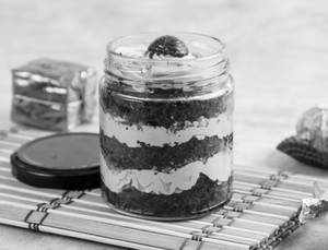 Ferrero Rocher Jar Cake