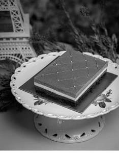 TRIO CAKE