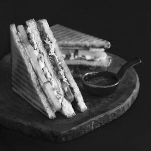 Jumbo Grilled Sandwich (300 Gm)