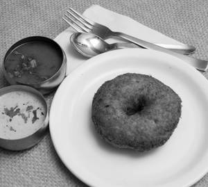 Vada (1 Pc)