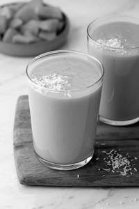 Tropical Papaya Detox Smoothie