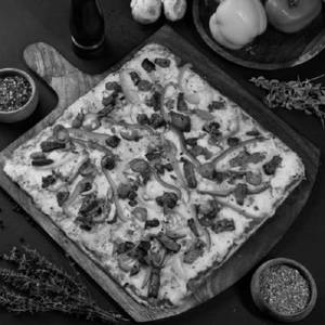 Veg Fresh Farm Pizza
