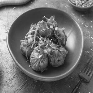 Fiery Burmese Momos