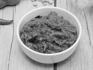 Green Tamarind Pickle / Chintakaya Thokku (250 Gms)