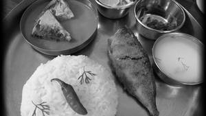 Fish Curry Meals With Saalai Fish Fry