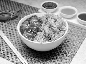 Chicken Hakka Noodle + Kung Pao Chicken Bowl Combo