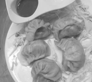 Chicken Steam Momos (10 Pcs)