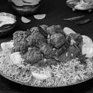 Guntur Chicken Family Bucket Biryani