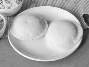 Idli Sambar (2 Pcs)