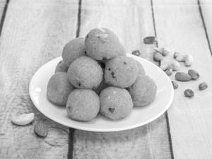 Motichoor Laddu