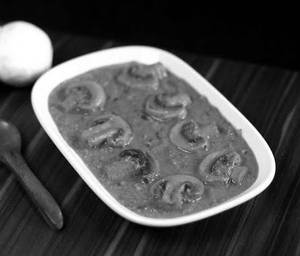 Matar Mushroom Masala