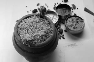 Chicken Handi Dum Biryani.