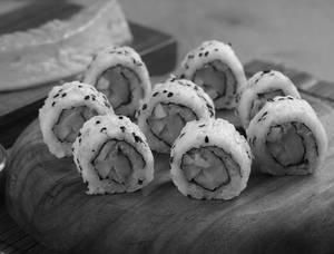 Salmon Avacado Roll
