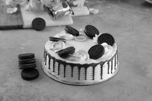 Oreo Ice Cream Cake (1 Kg)