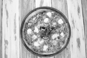 12" Genovese Pizza (Nuts)