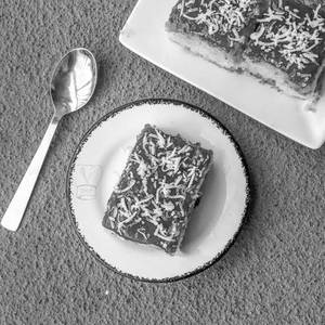 Honey Cake (1 Piece)