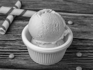 Strawberry Ice cream (Brick)