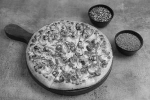 Paneer Makhani Pizza
