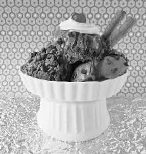 Star Chocolate Ice Cream Sundae