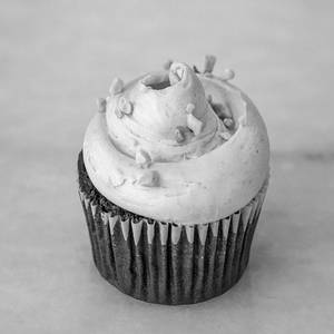 Eggless Chocolate Cupcake with Peanut Buttercream - Pack of Two