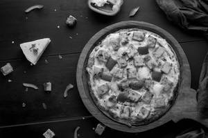 Paneer Tikka Pizza