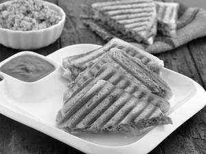 Crunchy Paneer Sandwich