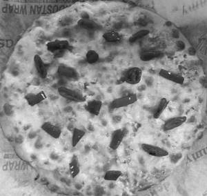 Red Paprika Pizza With Small Fries