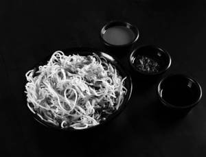 Veg Hakka Noodles