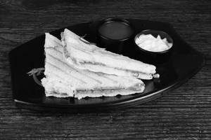 Cheese Chutney Grilled Sandwich