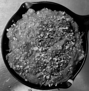 Lahsunia Chicken ( Brown Thick Gravy Boneless )
