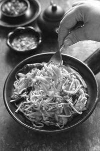 Veg Chilli Garlic Noodles