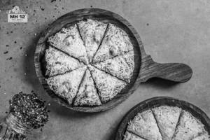 Onion Garlic Cheese Pizza
