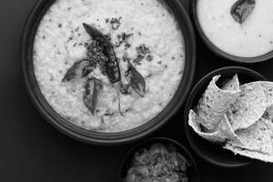 Tadkewali Dal Khichdi