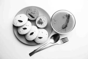 Idly 4 Pieces