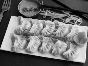 Chicken Momos (10 Pcs)