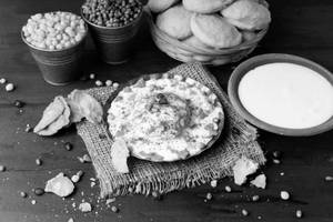 Dahi Bhalla Papdi Chat