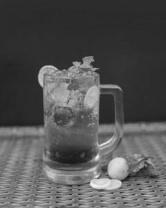 Blue Curaco Mojito.