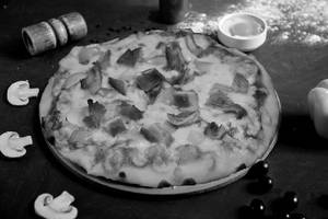 Make Your Chicken Platinum Pizza With 5 Toppings