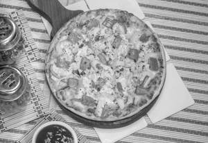 Veggie Cheese Pizza [ 8 Inch]